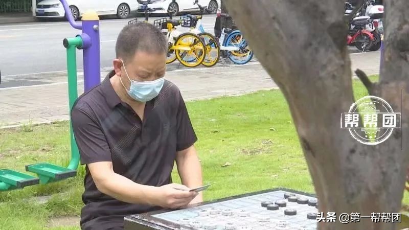 没有涉案的银行卡被冻结该怎么办,涉案银行卡被冻结怎么解冻