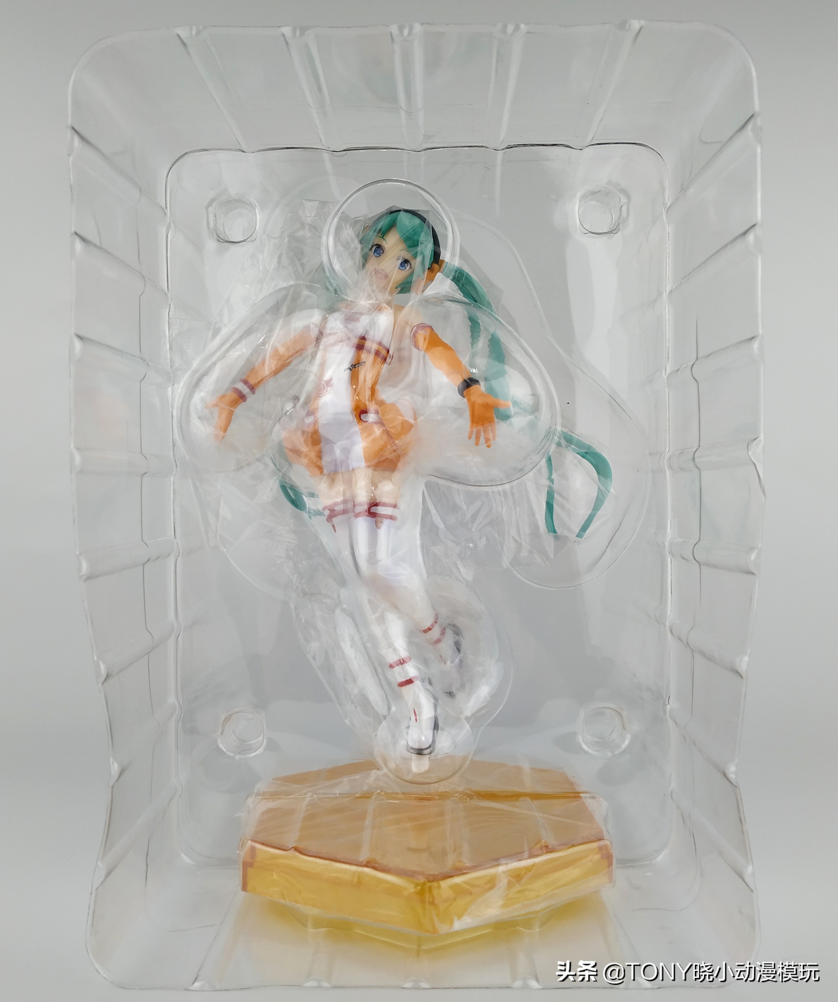 2020初音未来gsc手办可动,2016初音未来赛车服手办