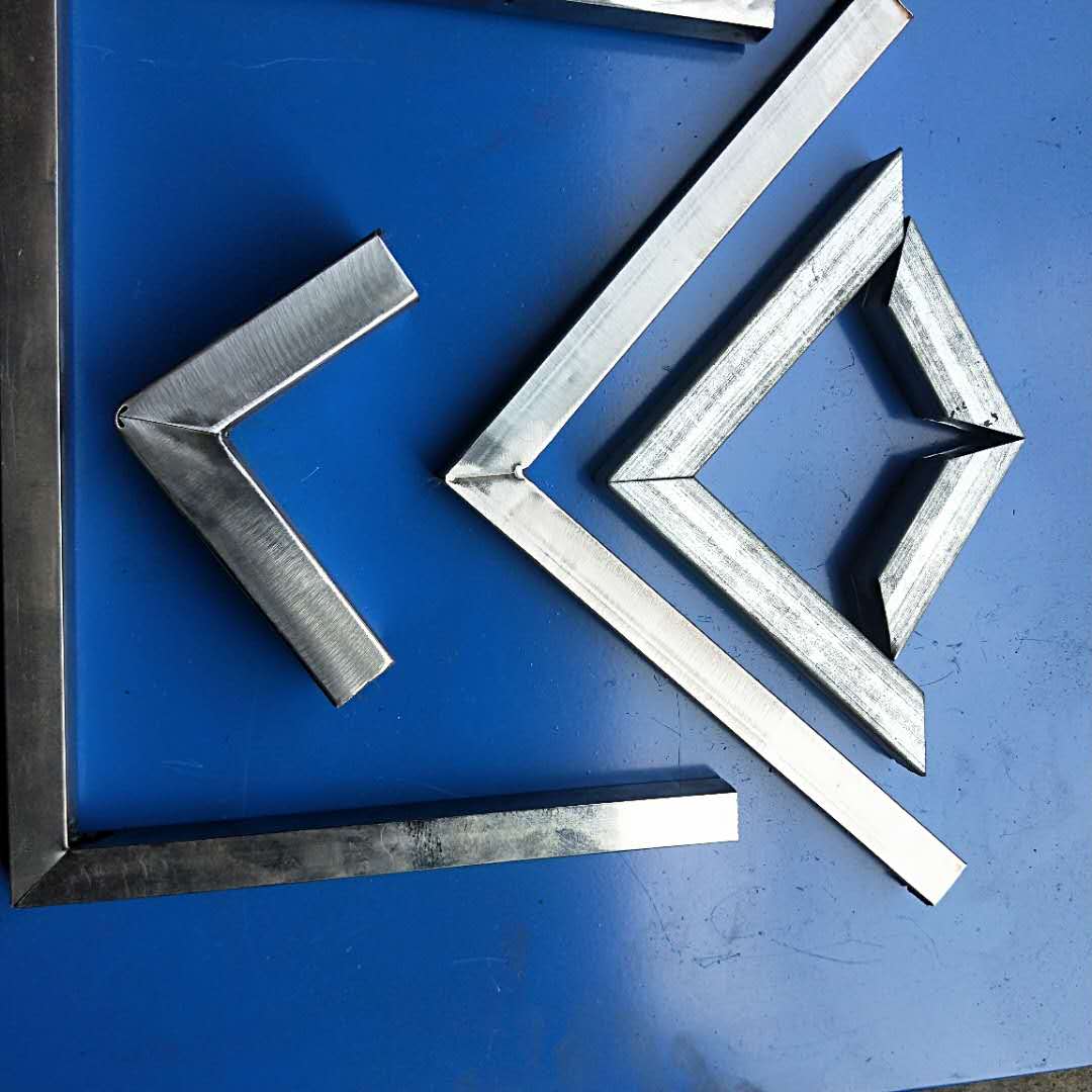 25方管切九十度角一次成型,25方管切90度角