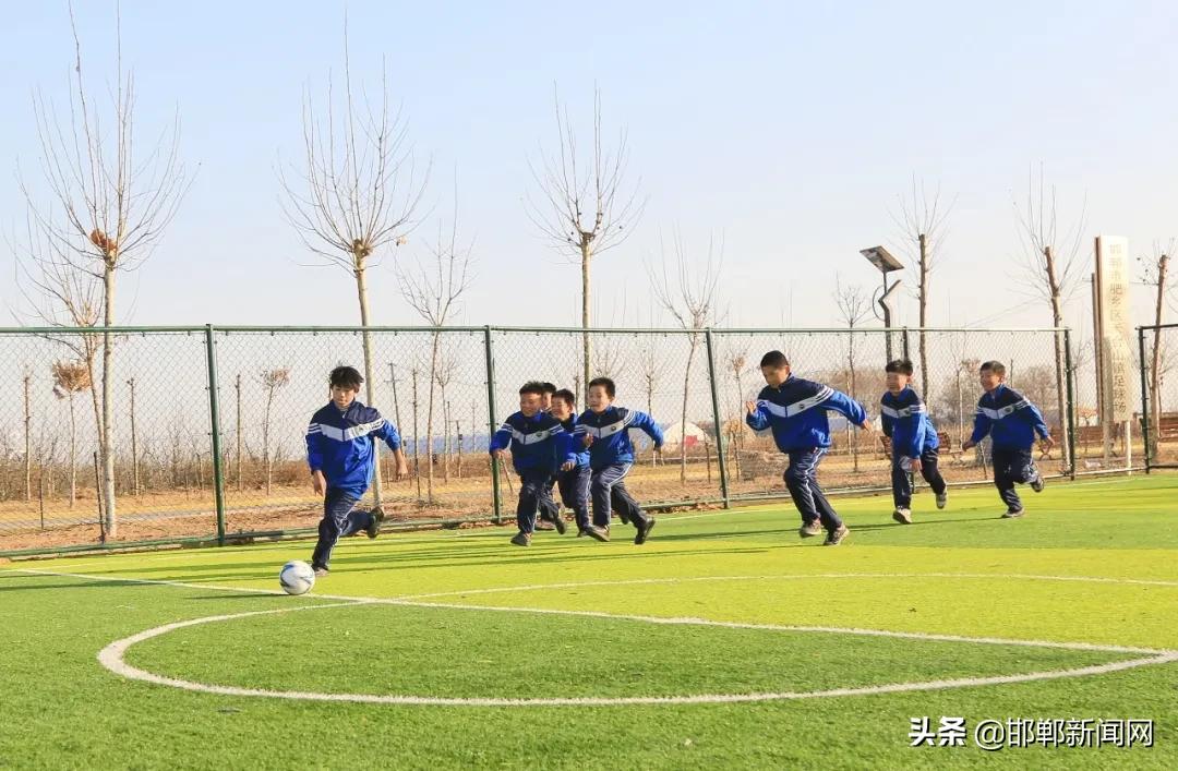 肥乡哪里有足球场,肥乡水上公园足球场