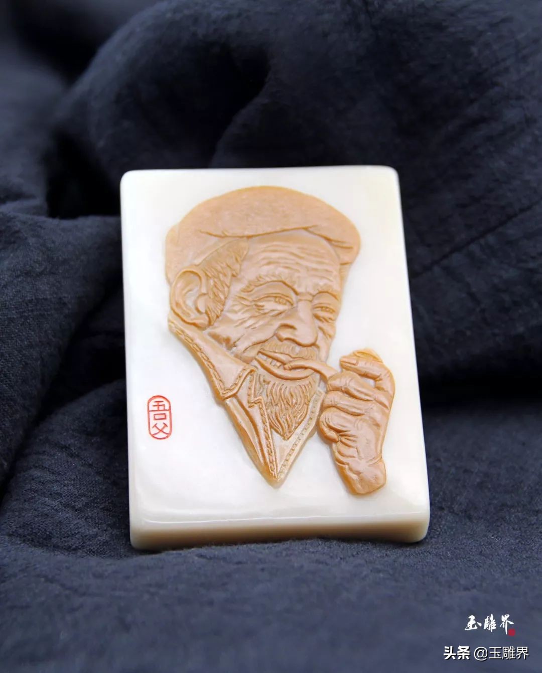 时间都去哪儿了？玉雕师琢出人间温暖，看哭了