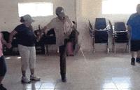 开心一刻:妹子身上的彩绘很逼真