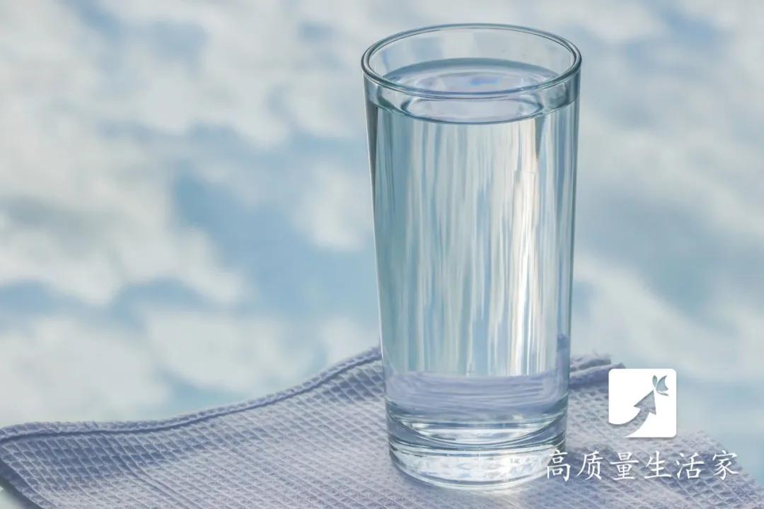 哪些杯子不适合喝水用,家里有这种水杯建议停止使用