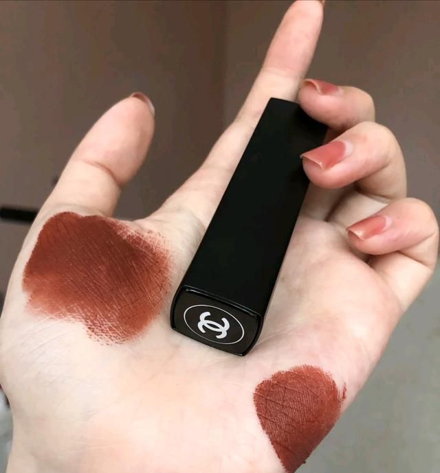 圣罗兰2024口红排行榜第一名,2023年口红爆款圣罗兰