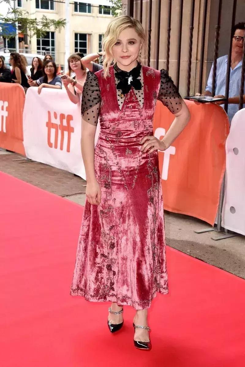 微胖女生必学5招显瘦穿搭术,微胖女孩显瘦的7个穿搭技巧