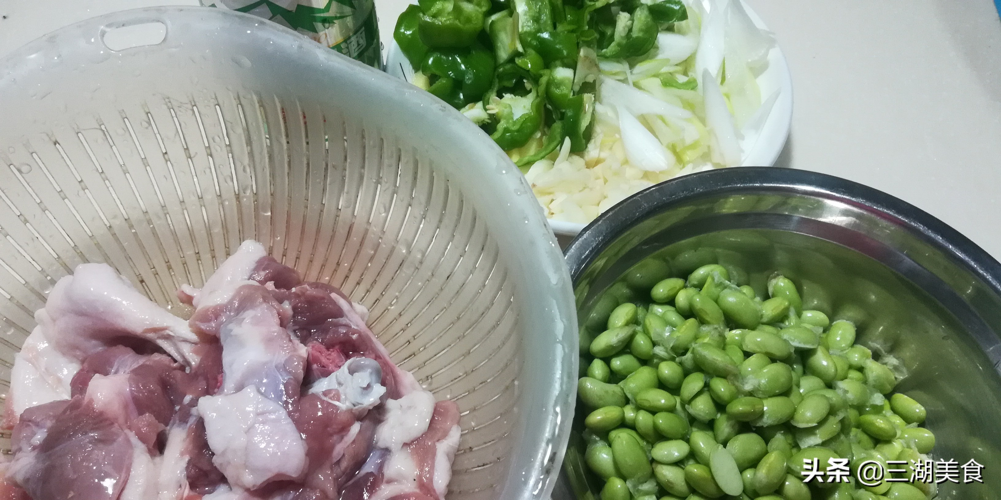 鸭肉炒青豆正宗做法,青豆炒鸭肉做法