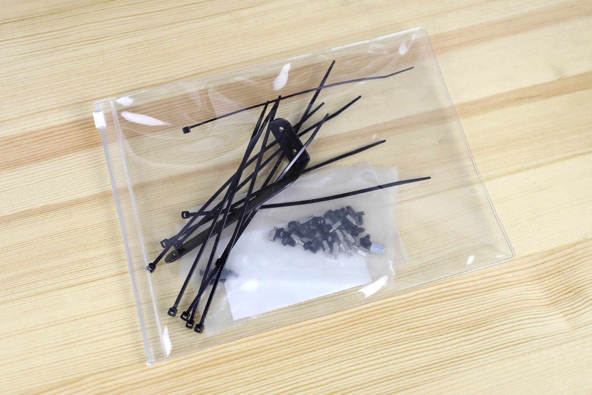 颜值、空间、散热，统统都有，迎广216中塔式机箱体验