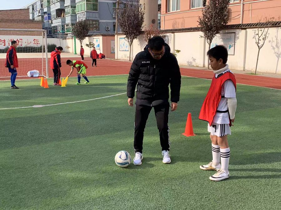 校园足球骨干教师培训,足球骨干教师培训成都