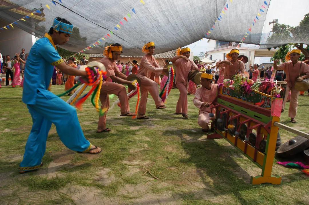 这是一个充满生机的公园怎么说,这是一个充满生机的国度朗诵