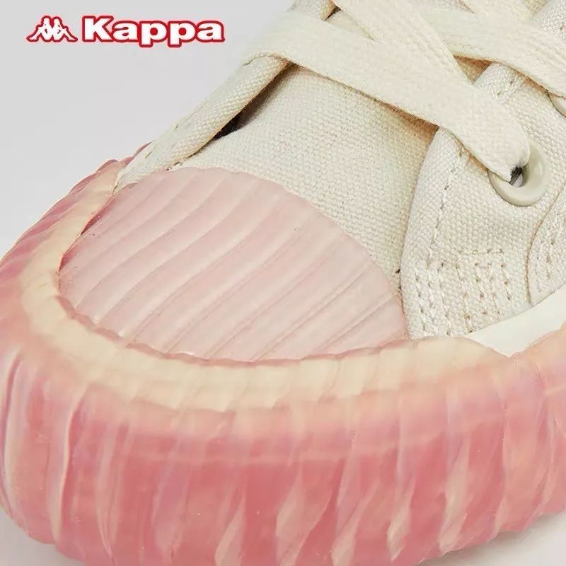 鞋柜怎么放春夏秋冬的鞋 (鞋柜必备的小白鞋)