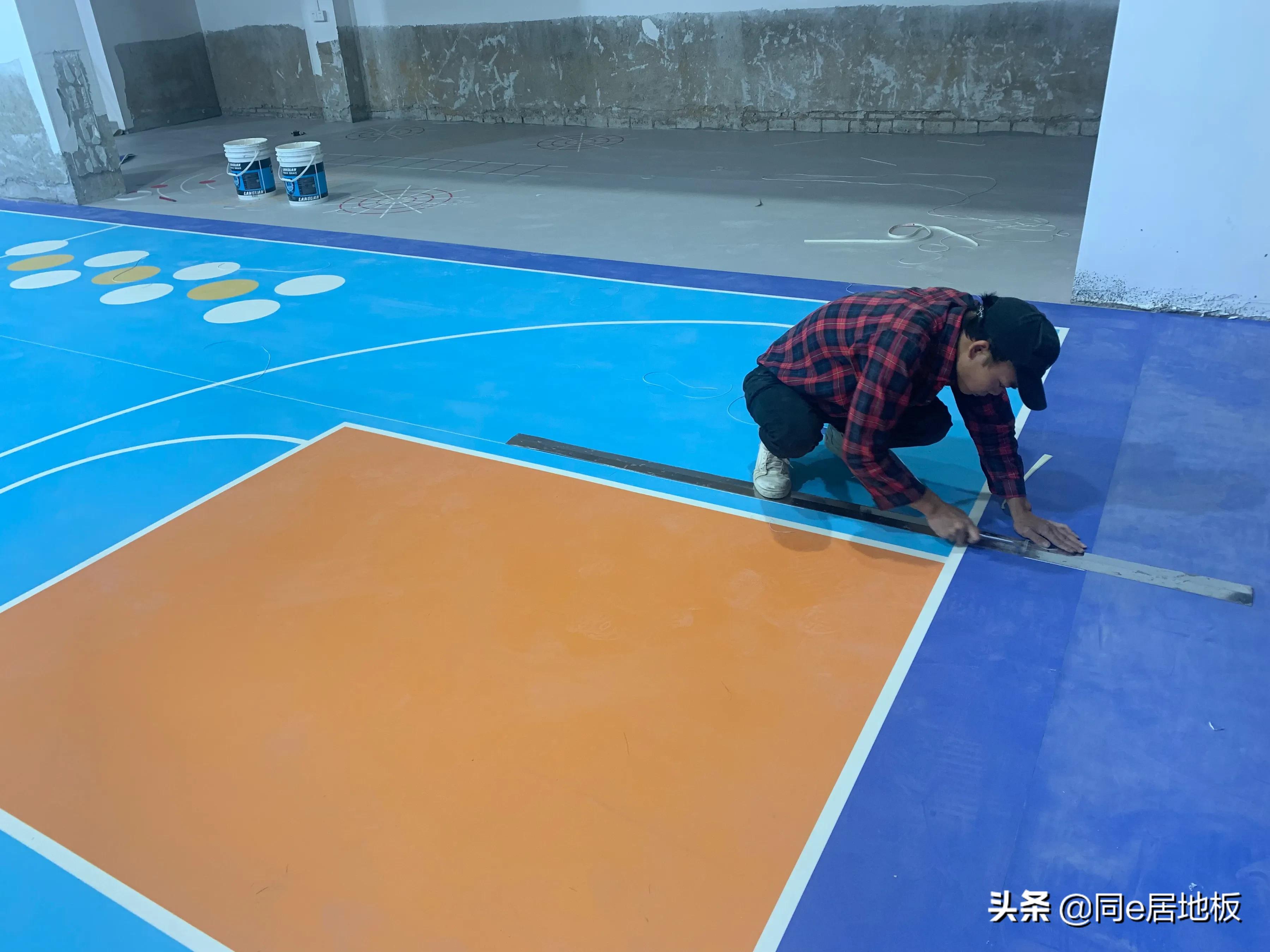 pvc胶地板安装视频教程,室内篮球馆地面pvc运动地板