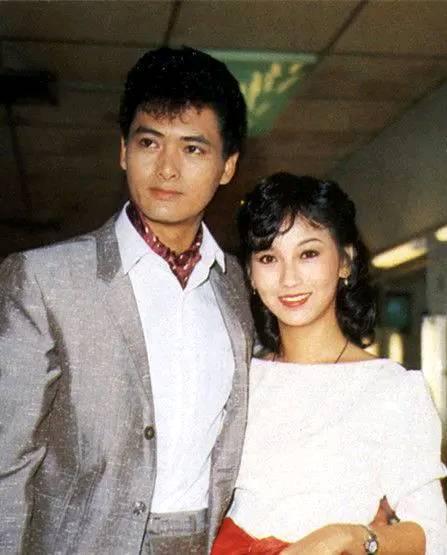 周润发20岁到67岁,周润发的年轻照片