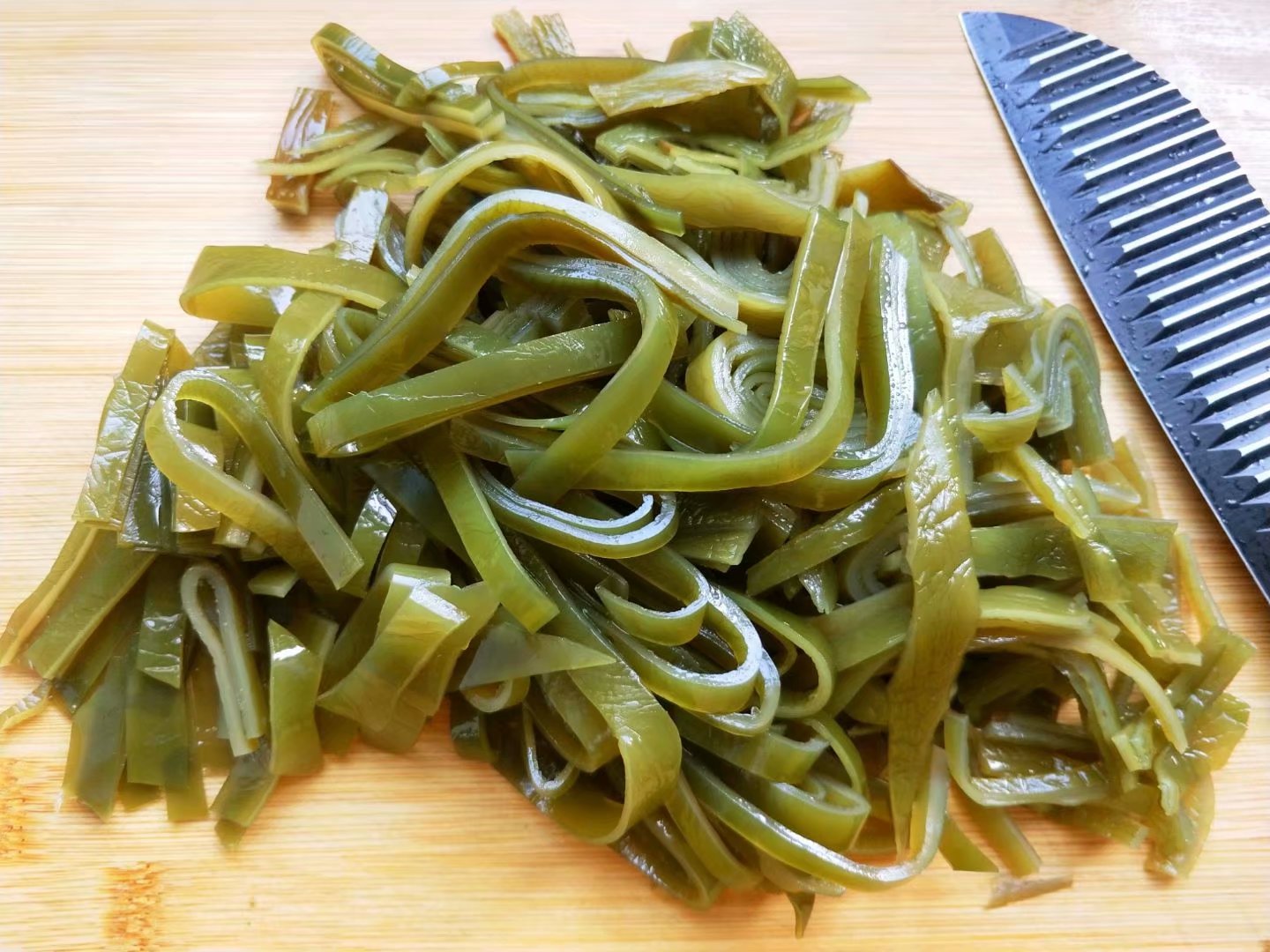 来分享海带头的做法,海带头怎样做最好吃