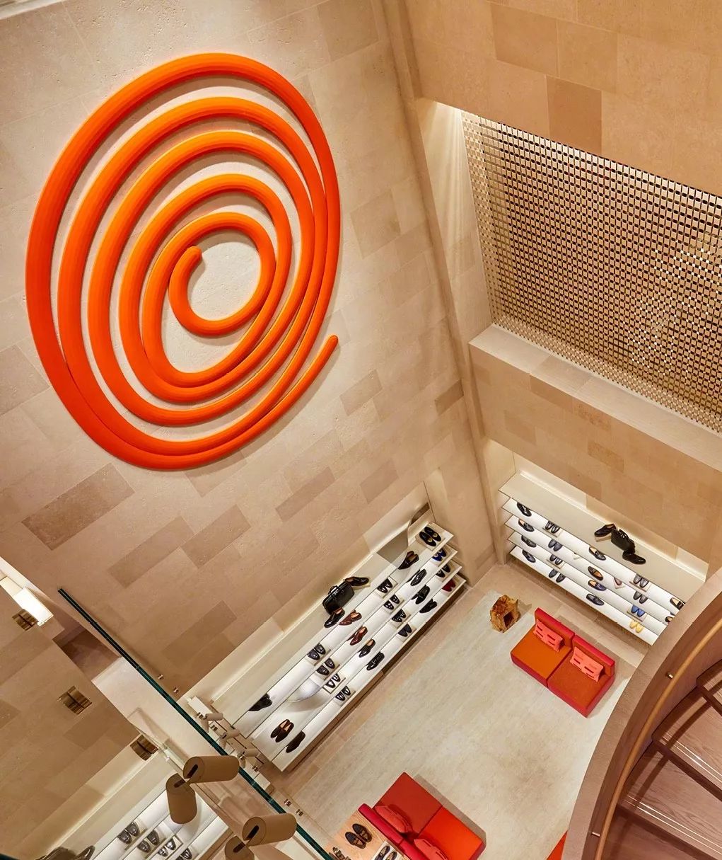 小服装店的陈列技巧图片欣赏,小服装店的陈列技巧图片欣赏大全