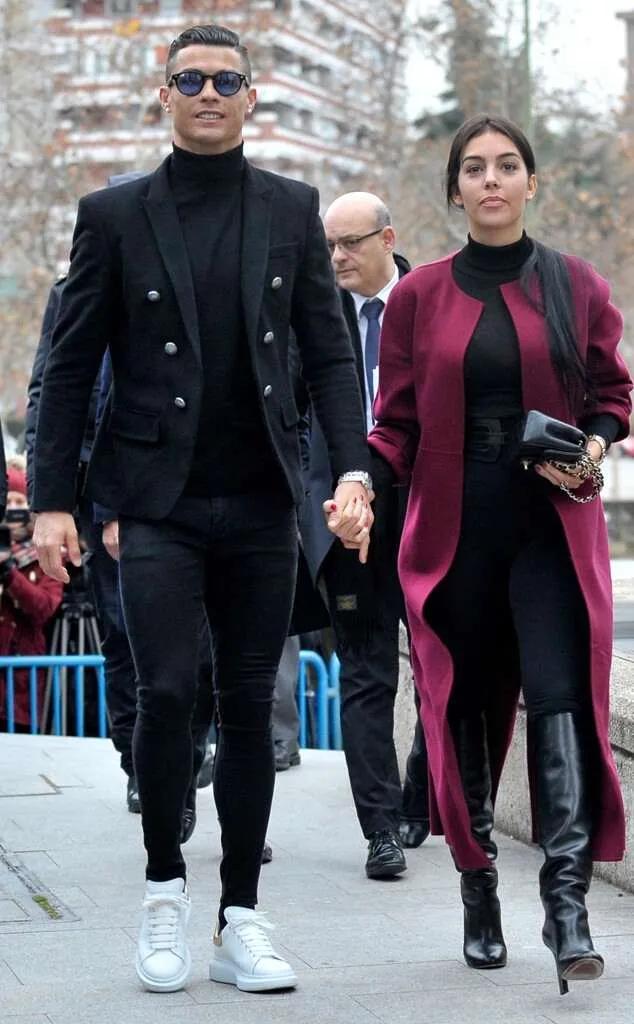 世界公认足球十大帅哥排行,足球界最帅的是谁