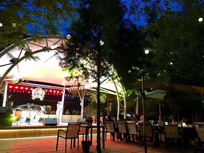 兰州不得不去的花园餐吧,兰州啤酒花园餐吧