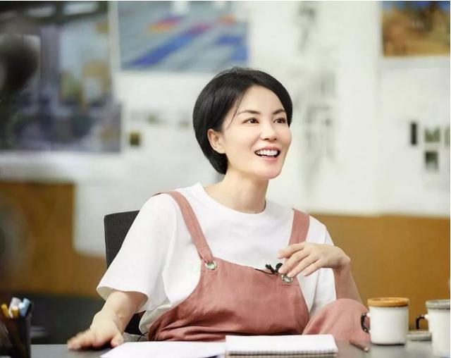 夏天穿哪种面料舒服且不会容易臭,夏天穿哪种棉的衣服不会热