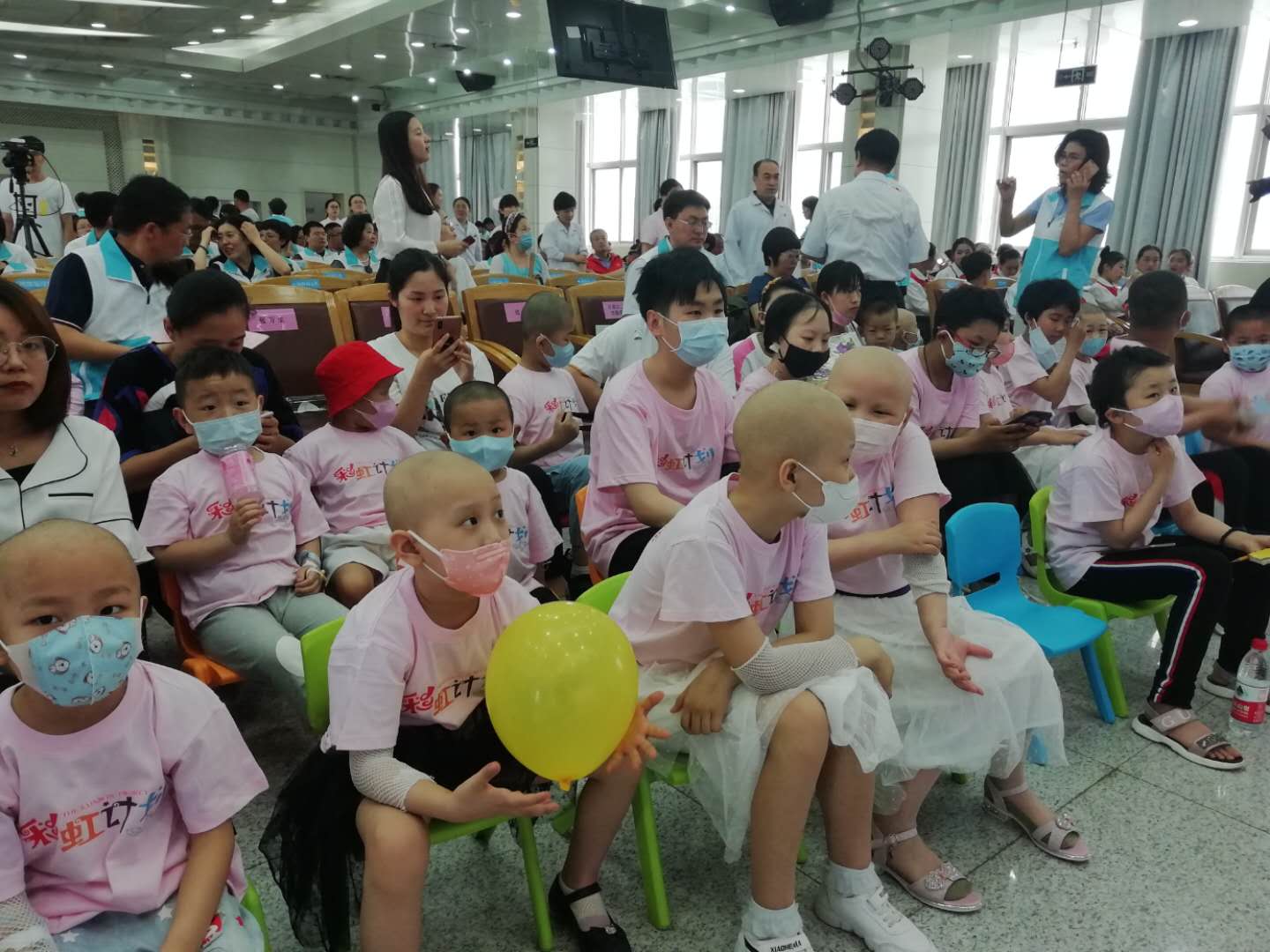 爱购网携手--彩虹计划，拥抱非凡，创造奇迹