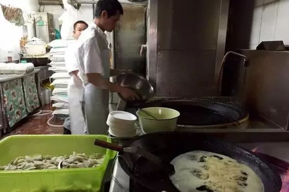 老北京人爱吃的地道的美食,老北京人都爱吃的特色美食