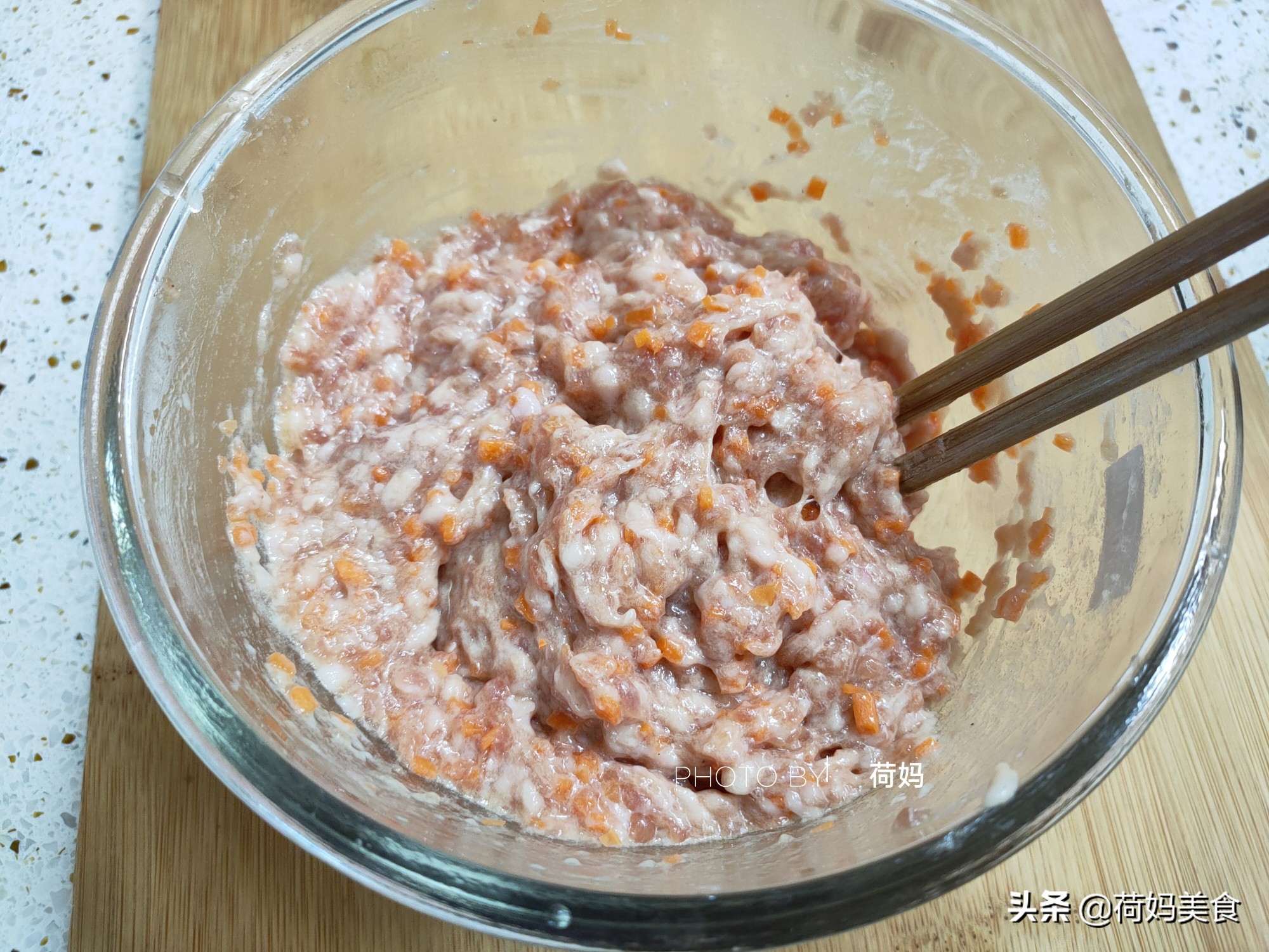 姨妈做的美味佳肴,抄手的馅儿怎么调又嫩又好吃