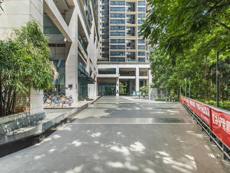 法拍分享：园岭外国语、深圳市福田区城市主场B座3302