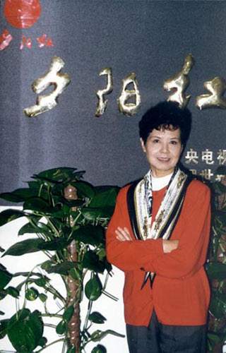 中国第一位电视播音员沈力去世,中国第一代播音员沈力去世