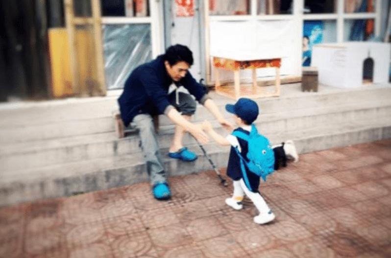 李佳桐结婚了吗,李佳42岁嫁给靳东的照片