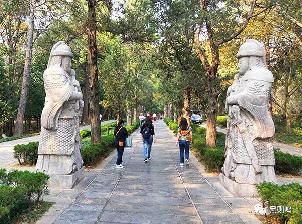 南京相隔百年的照片,南京城景对比图