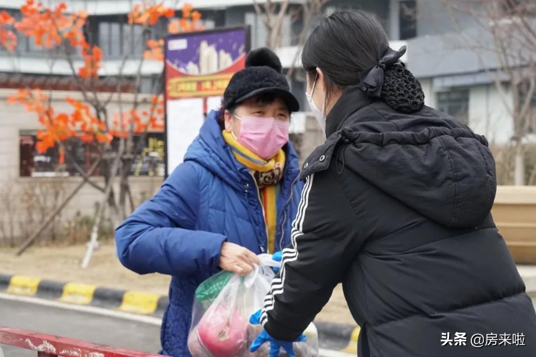 疫情蔓延人间有真情,疫情中人间有真情