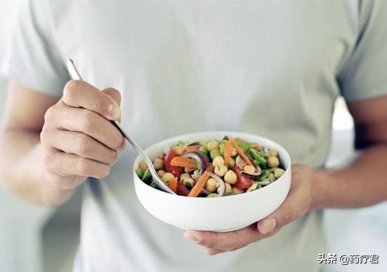 胃胀吃不下老有气体往上嗝气,胃胀胃里有气滋滋响是怎么回事