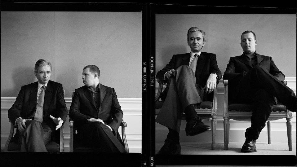 实体店卖衣服赚钱么,开网店卖衣服赚钱吗