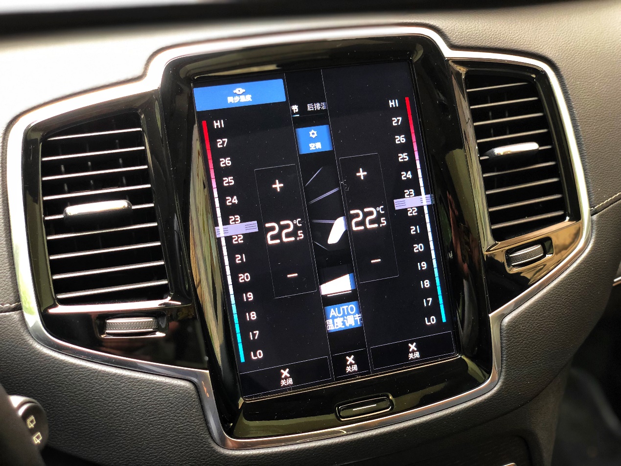 沃尔沃xc90七座高科技安全配置,沃尔沃xc90与s90哪个更安全