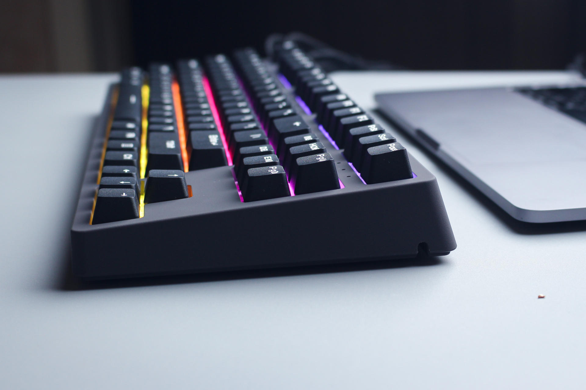 经典之中暗藏惊喜，HEXCORE安妮87机械键盘体验