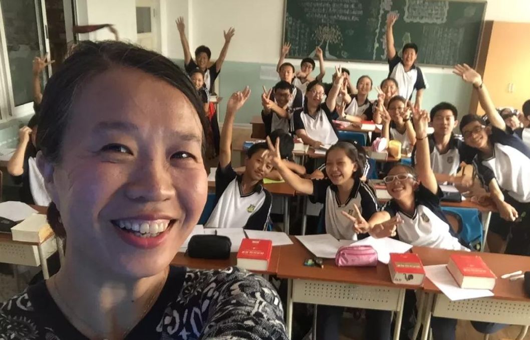 李明艳老师,大连市双语学校李明艳老师