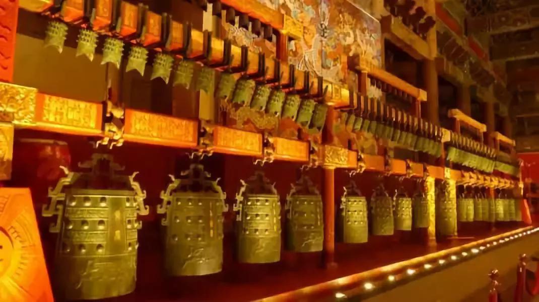 世界上最奢华的宫殿是什么宫殿,世界上现存最大最完整的木质宫殿