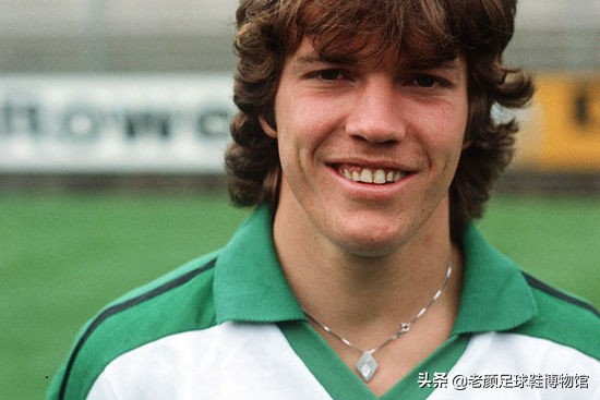 首位蝉联世界足球先生,历届世界足球先生前10名球员