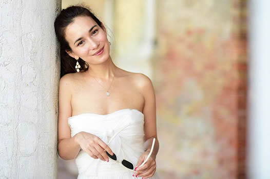 卢靖姗是哪里混血的啊,卢靖姗是混血吗父母资料揭晓