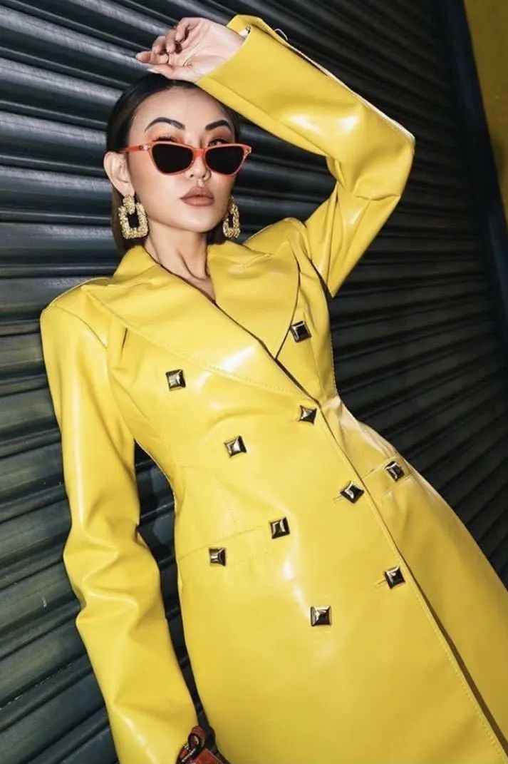 女士怎么挑选适合自己的墨镜,怎么选墨镜框适合脸型