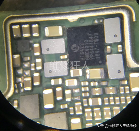 荣耀v10进水开机无灯光,荣耀v10进水不开机亮红灯