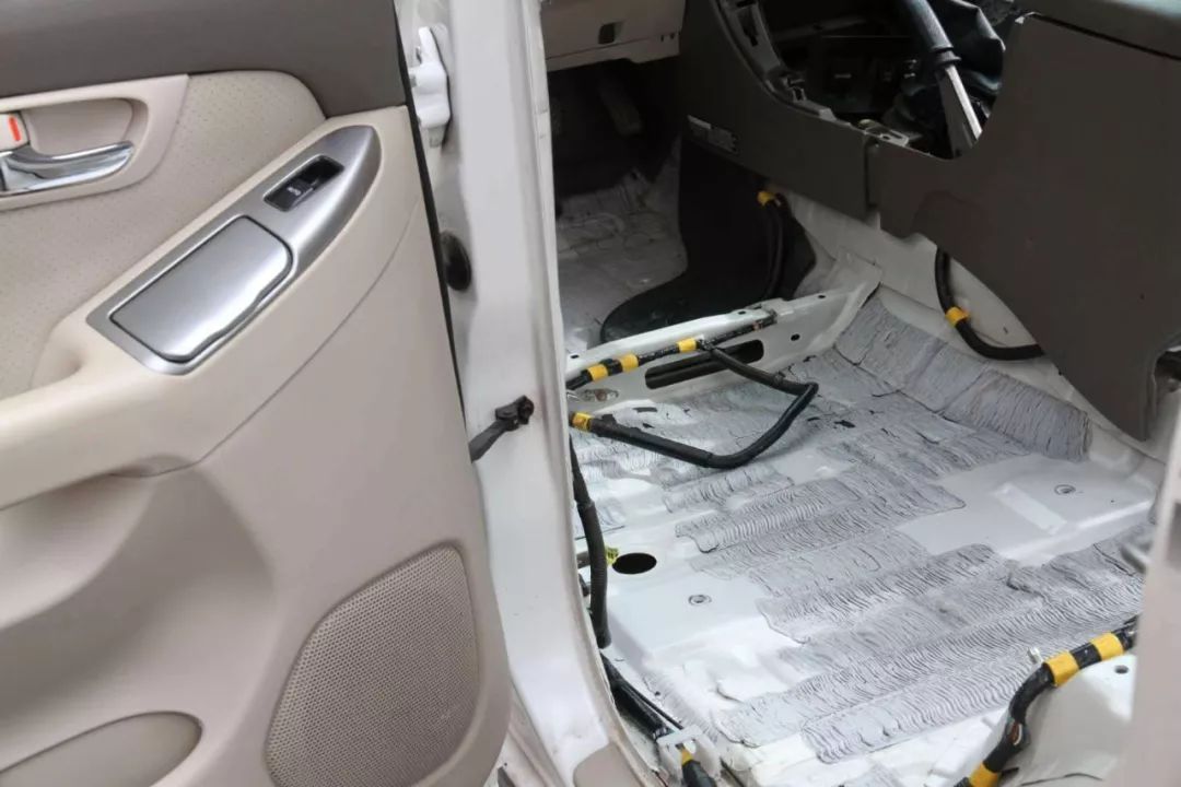 老车翻新：15年后的邂逅，普拉多LC120旧车换新颜，满血复活。