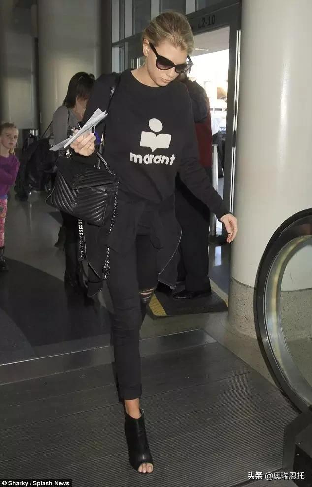 明星喜欢的平价饰品,ysl假货与真货对比