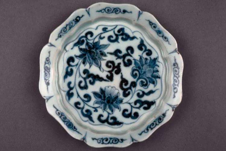 元青花白色分析,元青花瓷器的另类解读