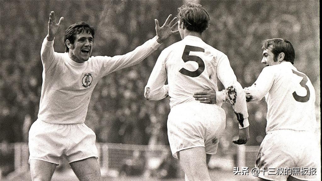 致敬那些逝去的足坛传奇,这些年逝去的足球传奇