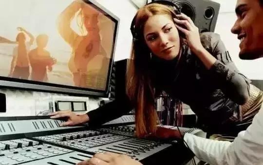 音乐行业哪些职业比较赚钱,那些年薪百万的都是什么行业