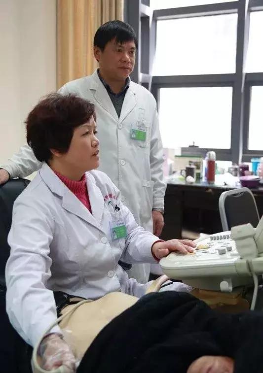 报告上写的是彩超但是是黑白图片,做彩超为什么出来的是黑白图像