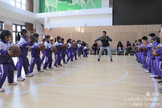 浣撹偛璧涜缁忛獙鍒嗕韩,浣撹偛璇惧爞瓒ｅ懗鏁欏