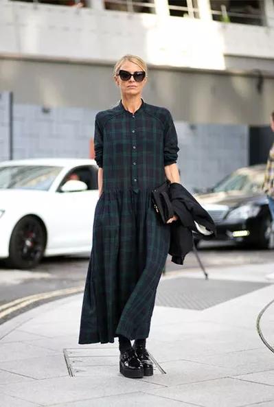 圆头鞋怎么搭配衣服好看,圆头鞋的教程