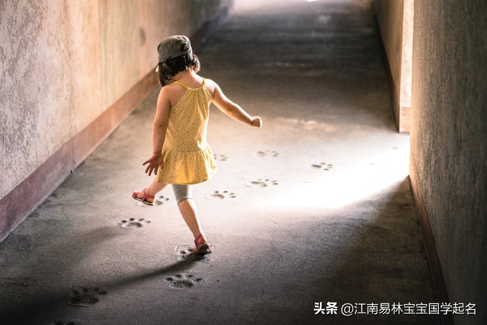 文艺慵懒而干净的女孩名字,清雅有深意的名字女孩