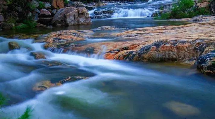 媲美四川九寨沟！山东这些地方野趣十足，承包夏天90%的清凉！