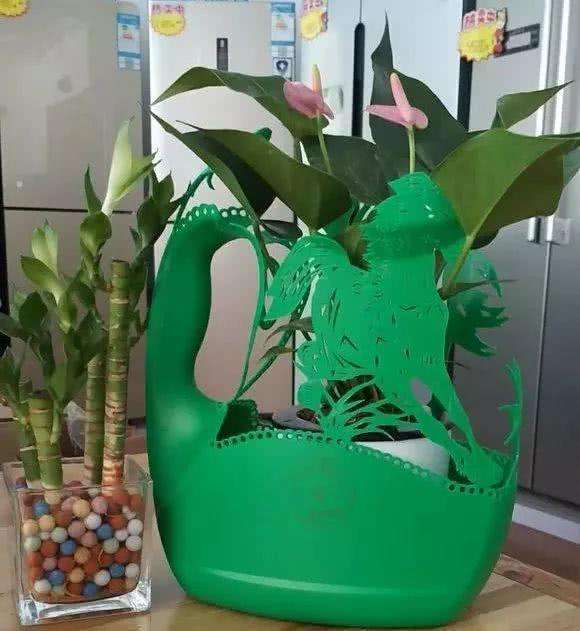 自制养花滴水瓶教程图片,手工自制花瓶养花教程图片